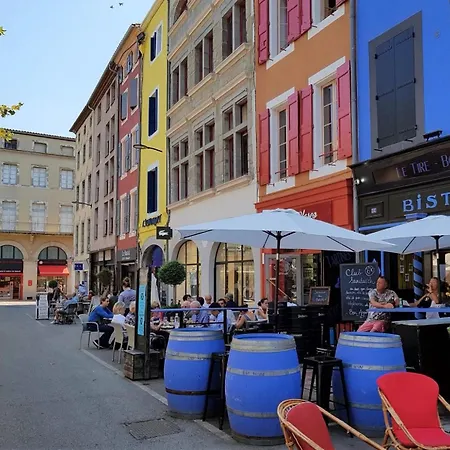 Entrez En Lice, Face A La Cite Vue Sublime Apartament